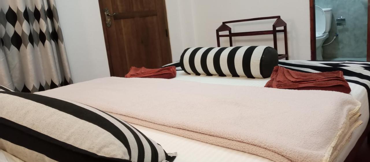 Nethanya Homestay Ела Екстериор снимка