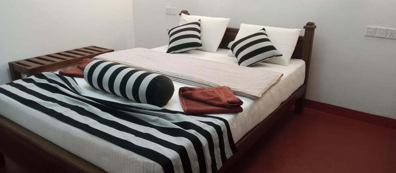 Nethanya Homestay Ела Екстериор снимка