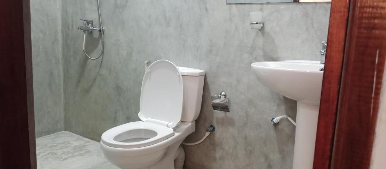 Nethanya Homestay Ела Екстериор снимка