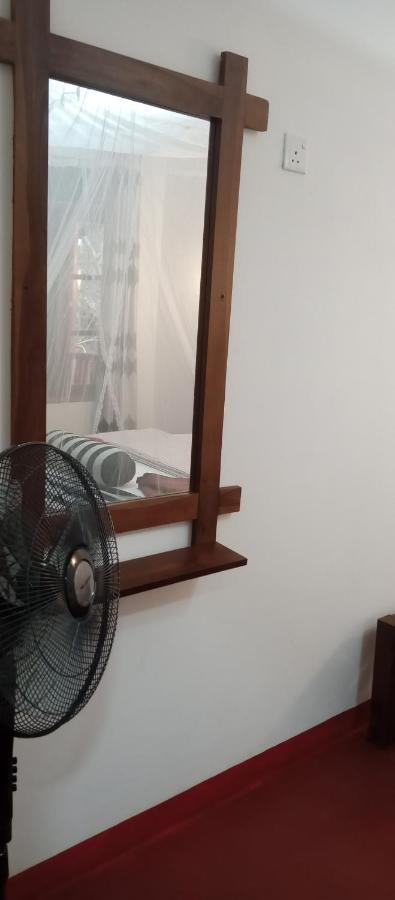 Nethanya Homestay Ела Екстериор снимка